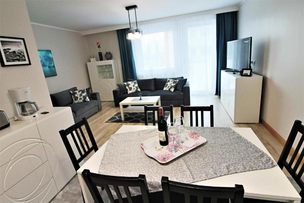 Blizej Morza Deluxe Apartmenty Kolobrzeg Luaran gambar