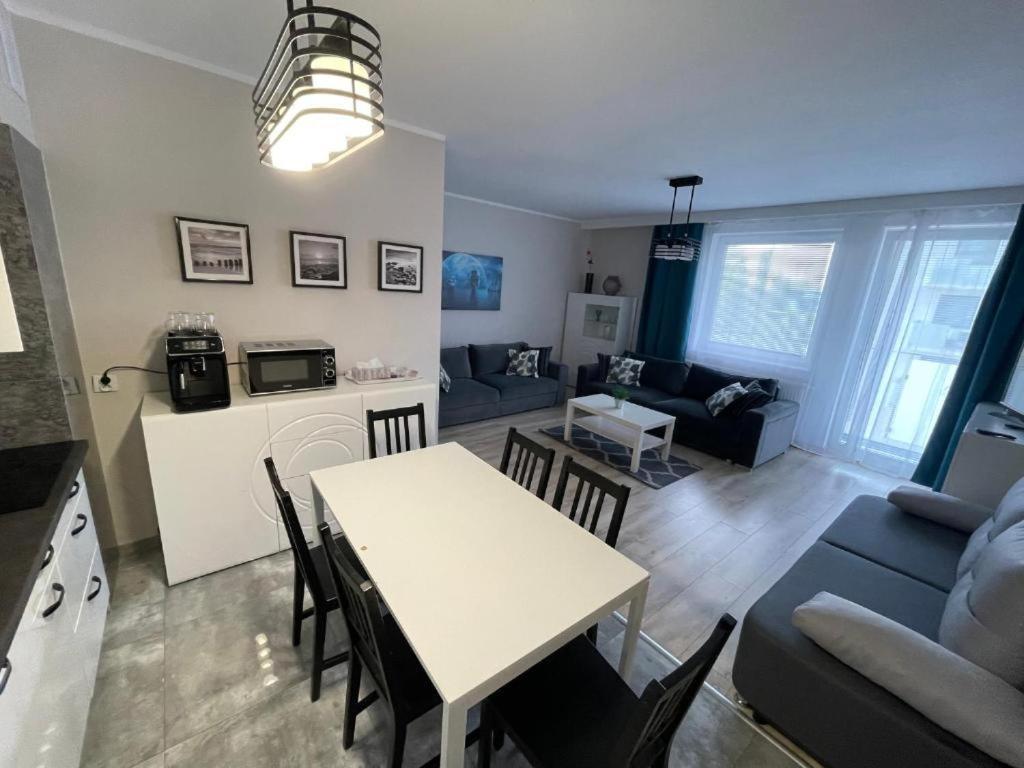 Blizej Morza Deluxe Apartmenty Kolobrzeg Luaran gambar
